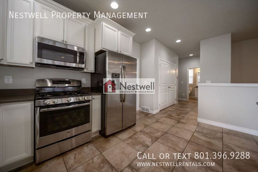 11239 S Artichoke Way - Photo 4 of 43
