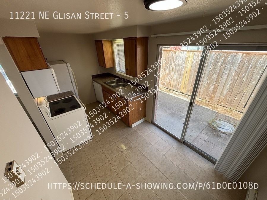 11221 Ne Glisan St #5 - Photo 5 of 11