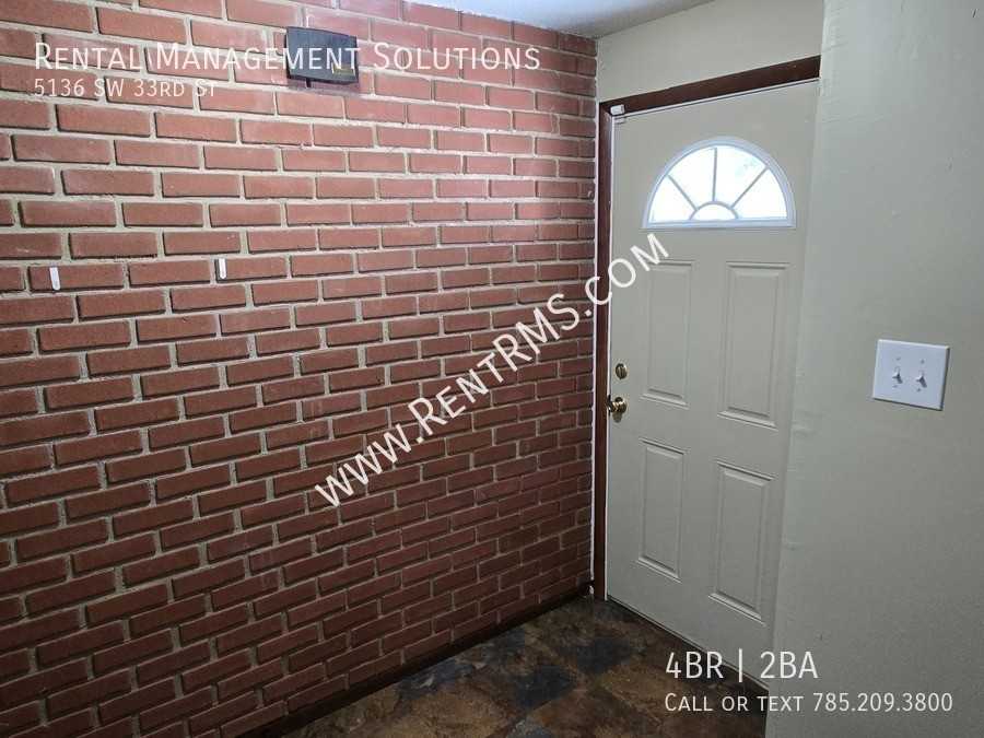5136 Sw 33rd St - Photo 3 of 26