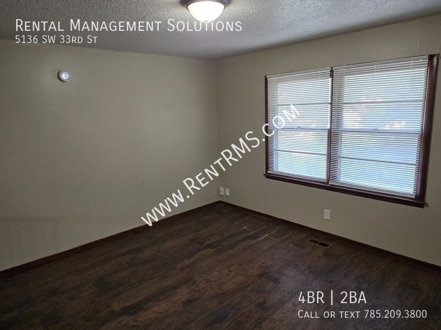 5136 Sw 33rd St - Photo 5 of 26