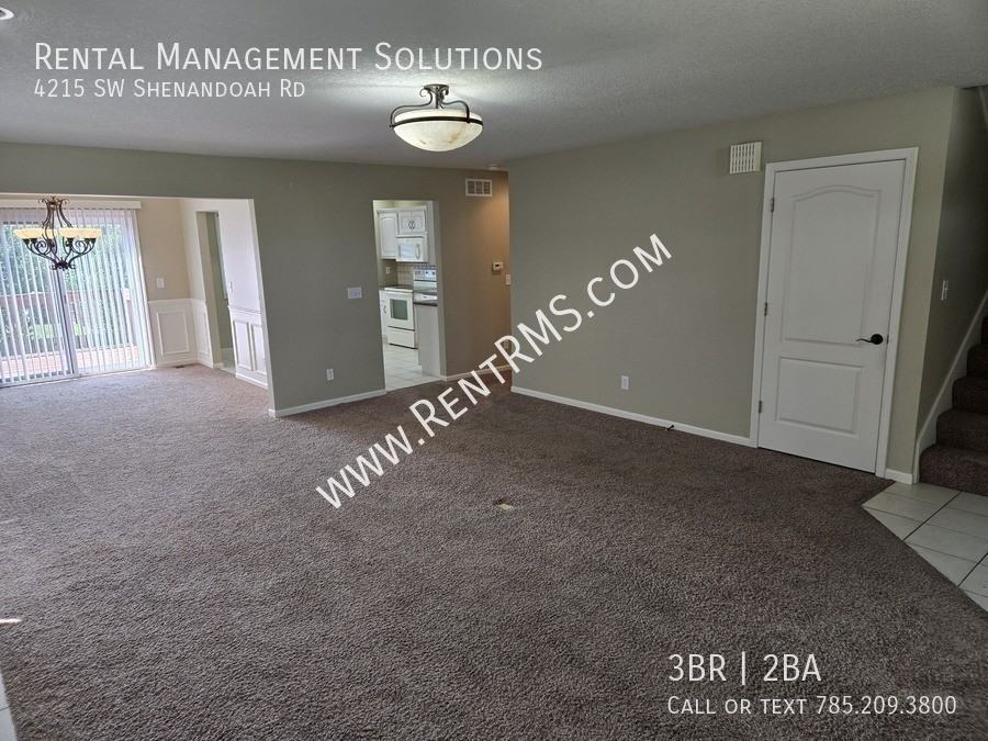 4215 Sw Shenandoah Rd - Photo 4 of 35