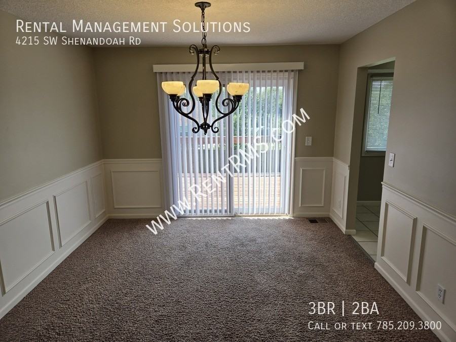 4215 Sw Shenandoah Rd - Photo 6 of 35