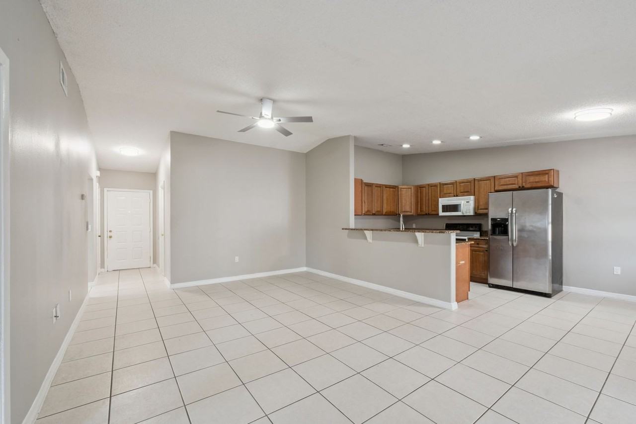 3122 Lorry Ln - Photo 3 of 12