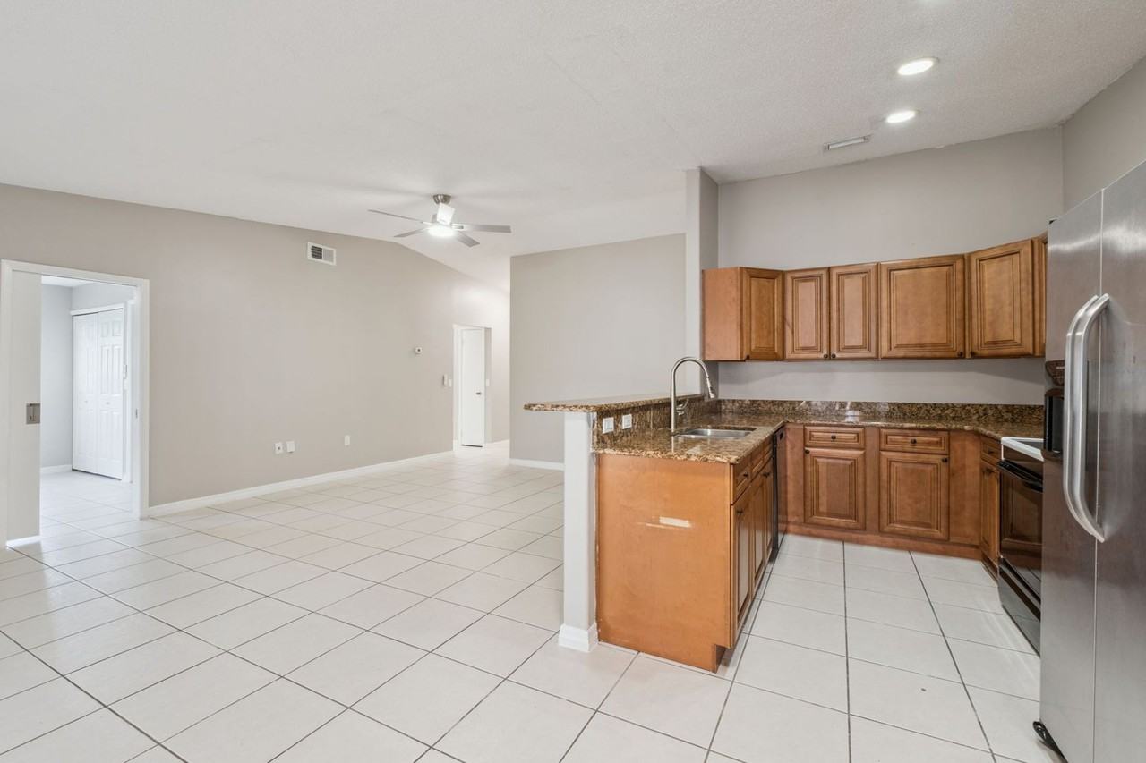 3122 Lorry Ln - Photo 4 of 12