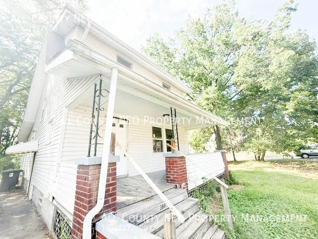380 Noble Ave - Photo 2 of 30