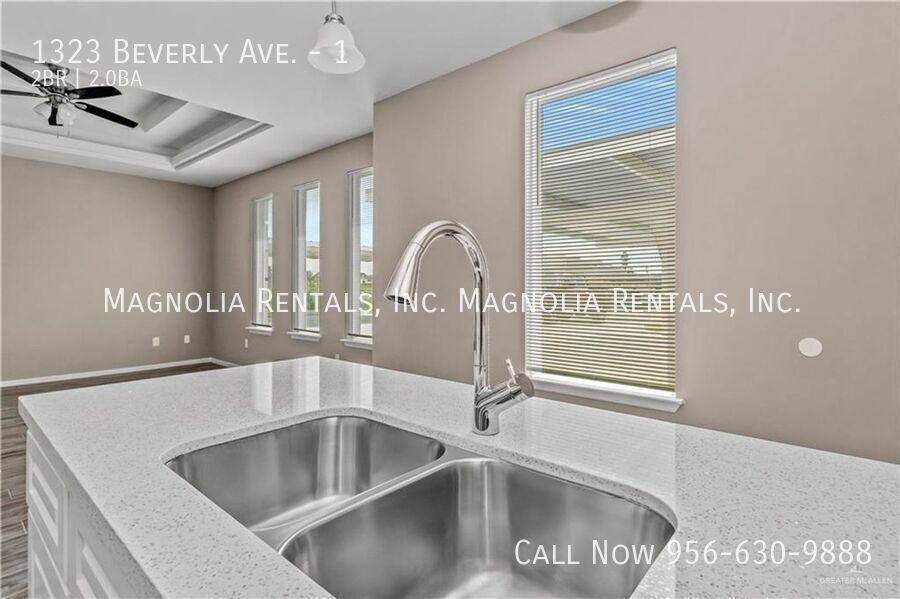 1323 Beverly Ave #1 - Photo 6 of 12