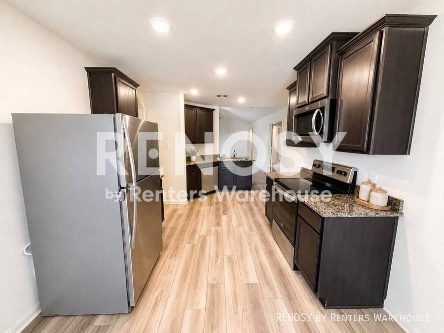 7942 Vacek Meadows Loop - Photo 4 of 20