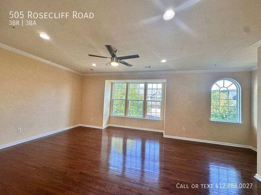505 Rosecliff Rd - Photo 3 of 34