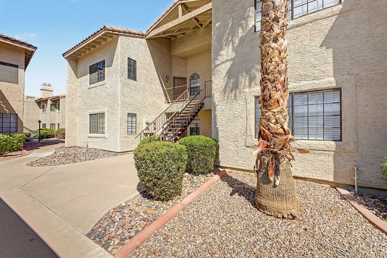 930 N Mesa Dr - Photo 3 of 27