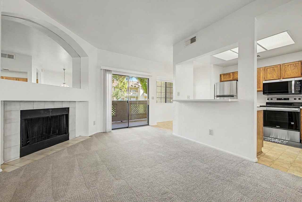 930 N Mesa Dr - Photo 5 of 27