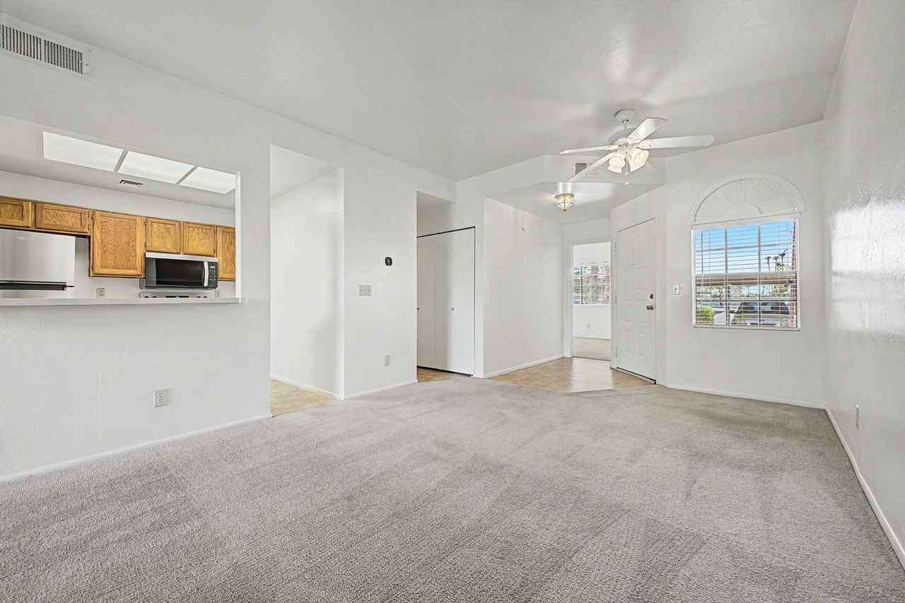 930 N Mesa Dr - Photo 6 of 27