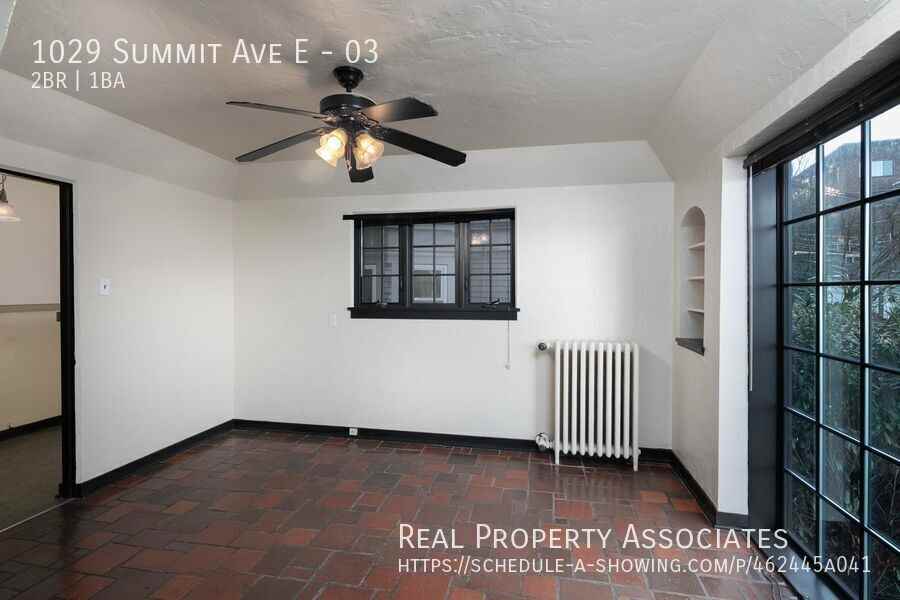 1029 Summit Ave E #03 - Photo 6 of 20
