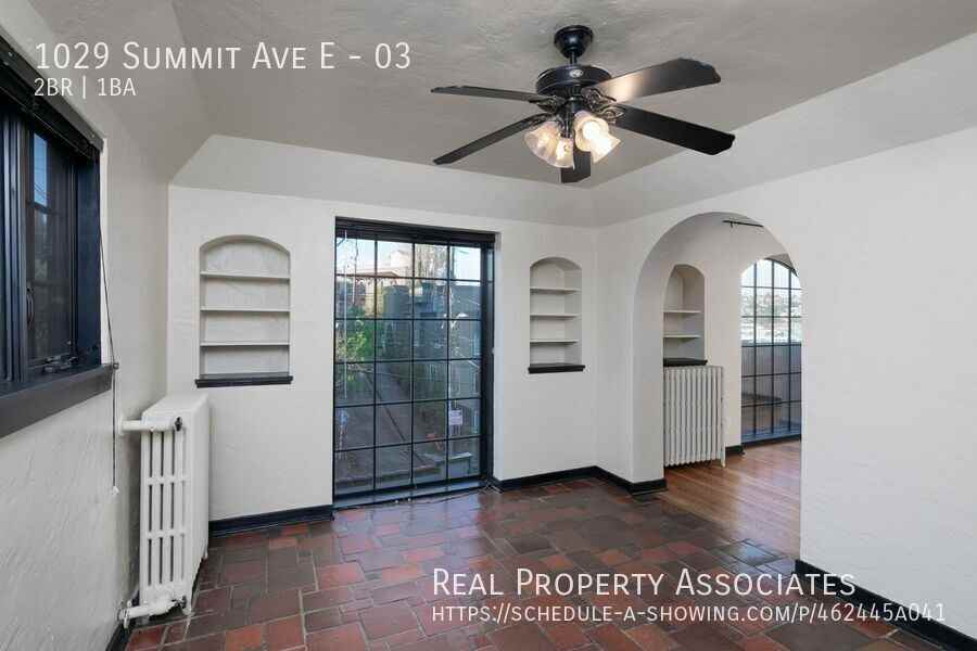 1029 Summit Ave E #03 - Photo 7 of 20