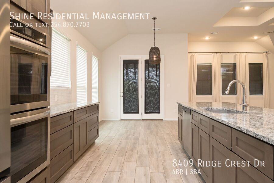 8409 Ridge Crest Dr - Photo 5 of 19