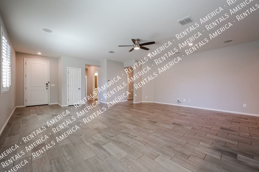 3366 E Dogwood Pl - Photo 4 of 45