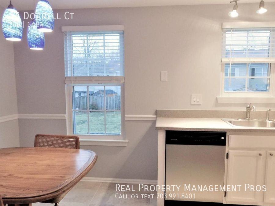 15 Dorrell Ct - Photo 7 of 19