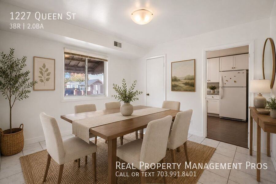 1227 Queen St - Photo 3 of 41