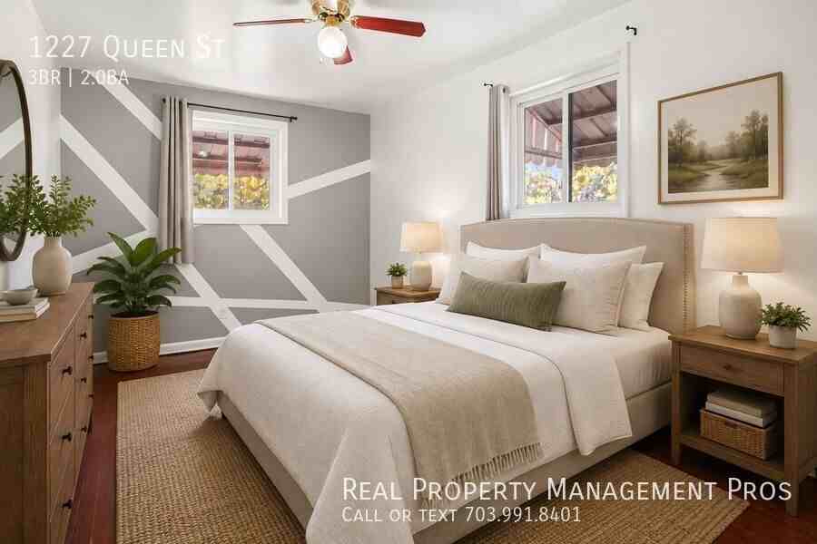 1227 Queen St - Photo 6 of 41