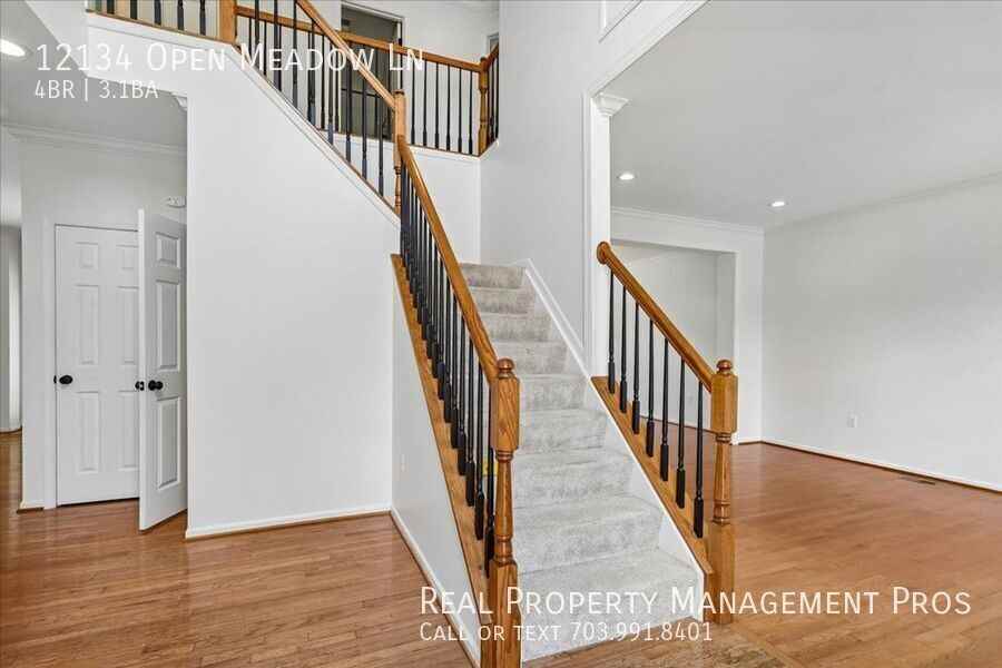 12134 Open Meadow Ln - Photo 3 of 35
