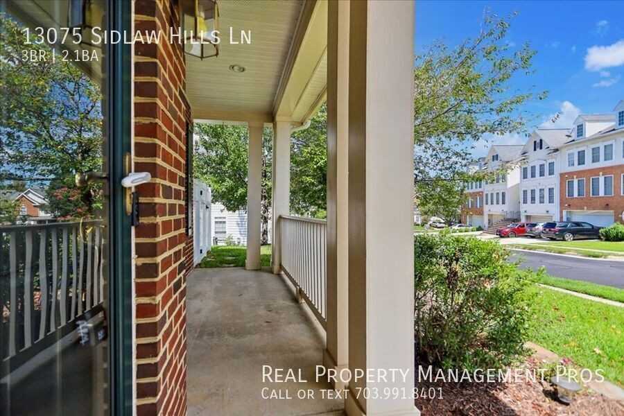 13075 Sidlaw Hills Ln - Photo 3 of 36