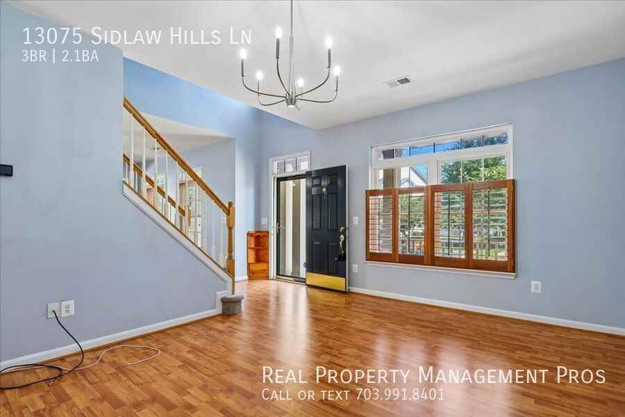 13075 Sidlaw Hills Ln - Photo 4 of 36
