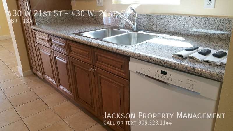 430 W 21st St #430W21stST - Photo 5 of 13