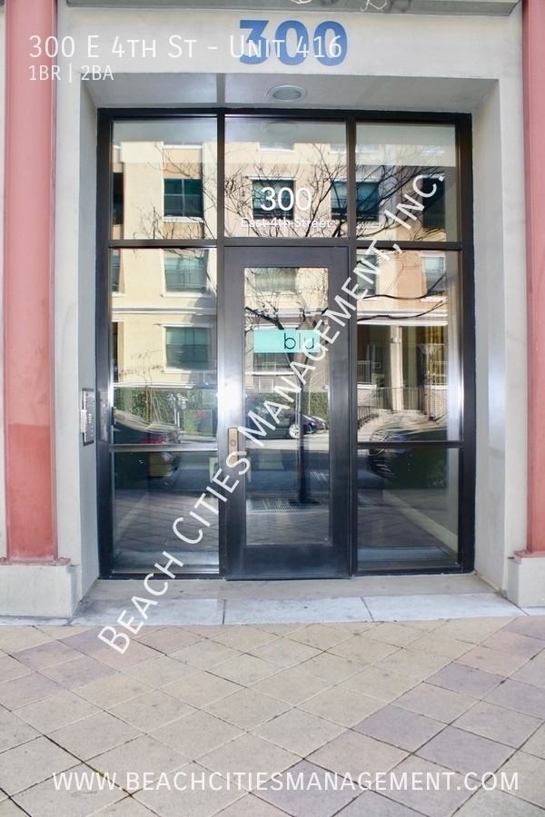 300 E 4th St #416 - Photo 4 of 35
