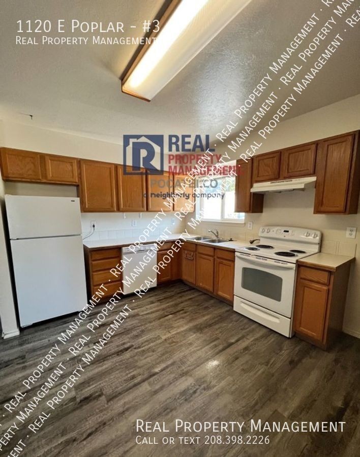 1120 E Poplar St #3 - Photo 5 of 19