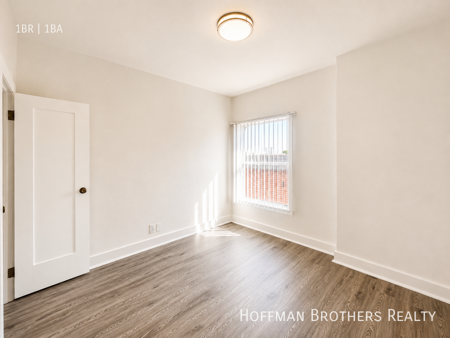 2743 San Marino St #305 - Photo 5 of 10