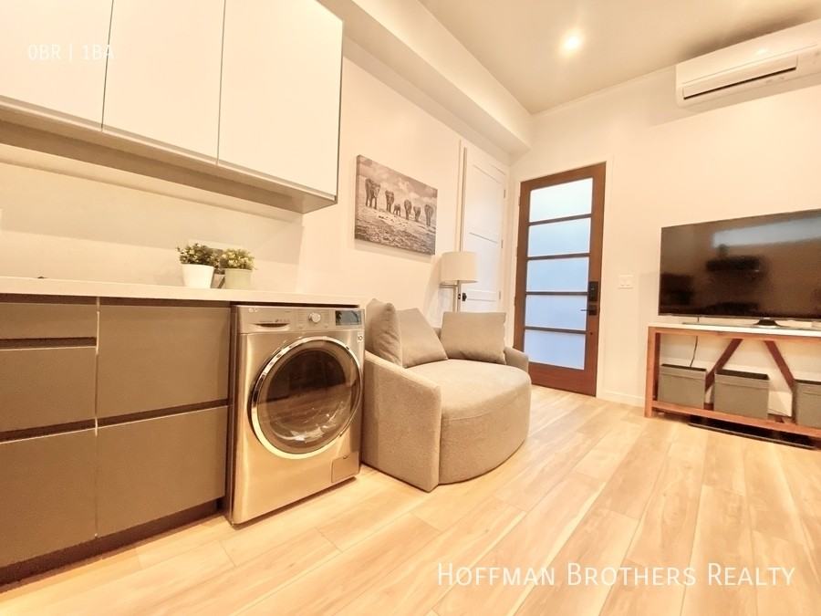 11827 Tennessee Ave #A - Photo 4 of 10