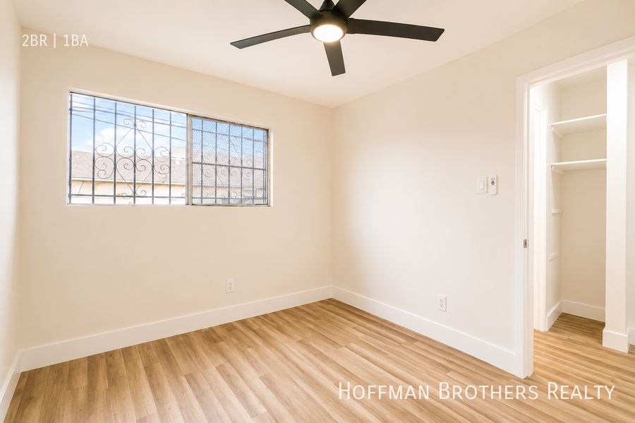 8104 S Main St - Photo 4 of 12