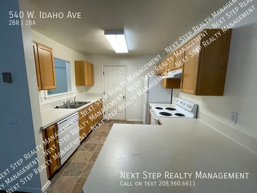 540 W Idaho Ave - Photo 4 of 14