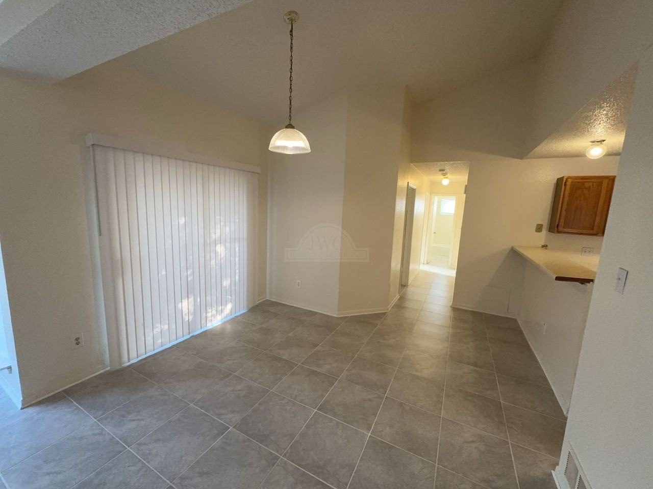 3202 Honeysuckle Dr - Photo 5 of 22