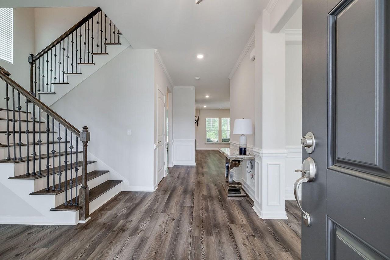 42 Brookhaven Dr - Photo 5 of 45