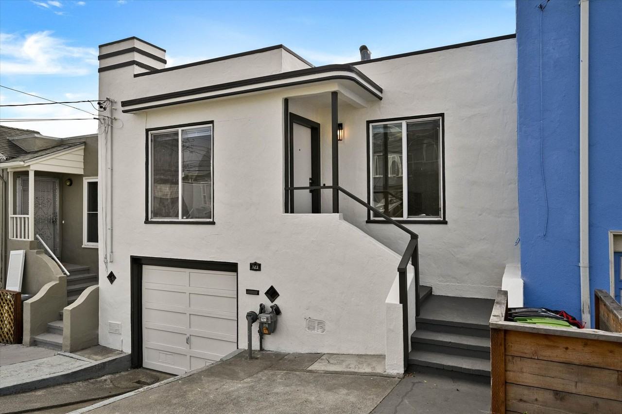 123 Byxbee St - Photo 2 of 28