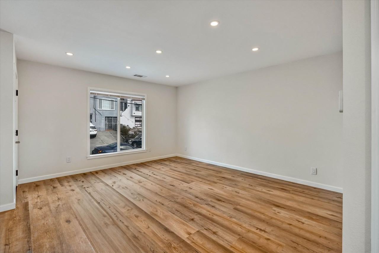 123 Byxbee St - Photo 6 of 28