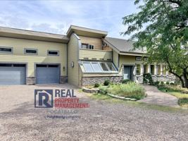 featured image of 4210 Johnny Creek Rd