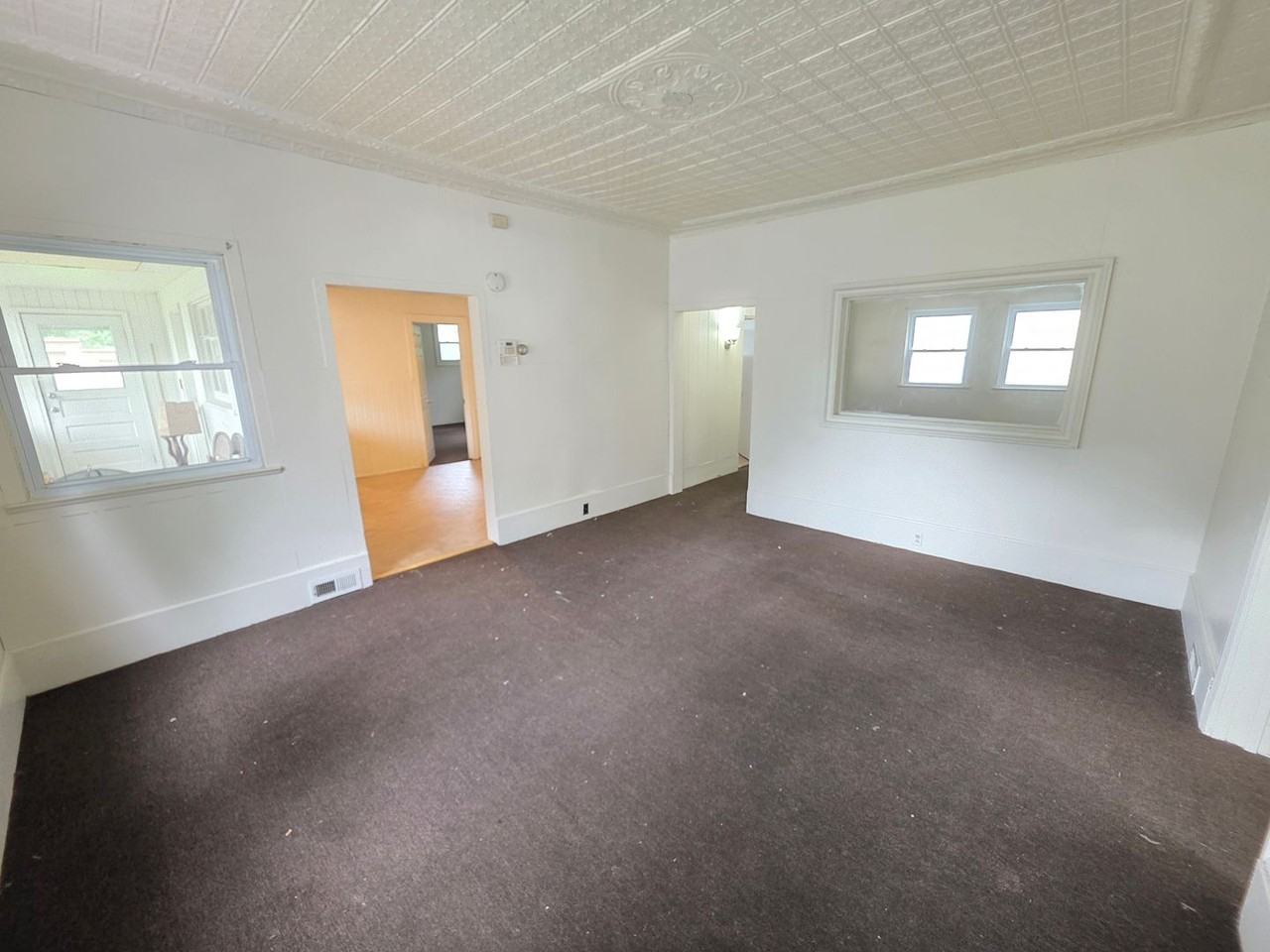 15 Lorenzo St - Photo 2 of 11
