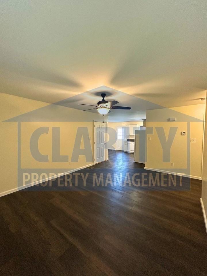 1006 Whisperwood Trl Ne - Photo 5 of 17