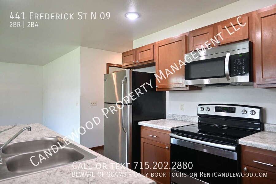 441 Frederick St N - Photo 5 of 42