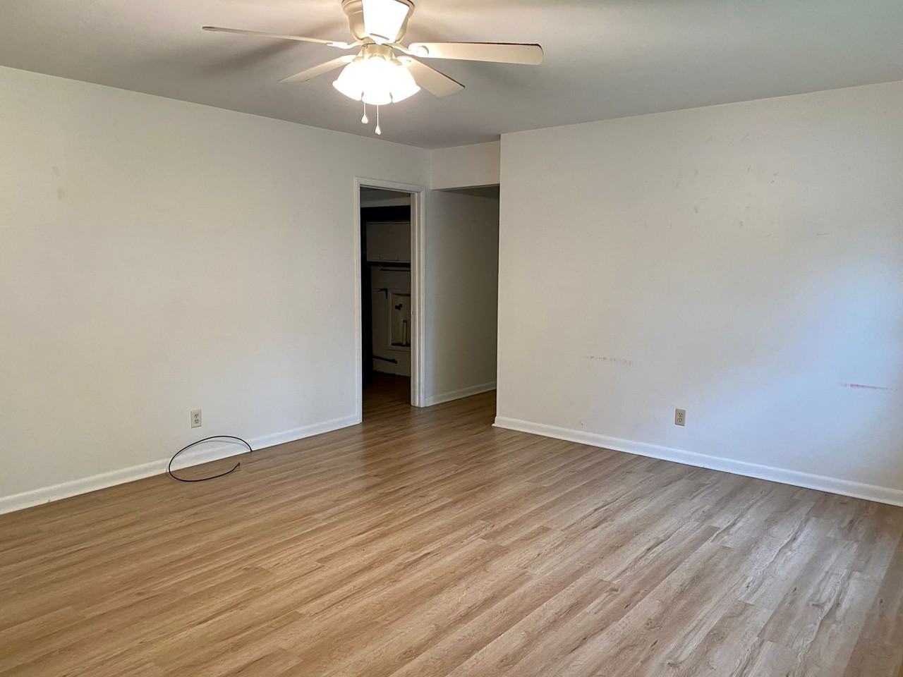 2144 E Monroe St - Photo 2 of 15