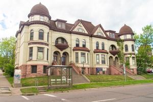 featured image of 301 E 3rd St #13