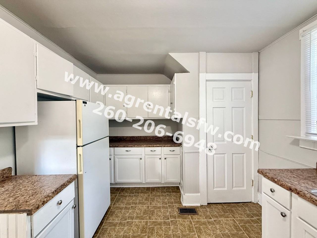 2921 Hoagland Ave - Photo 6 of 15