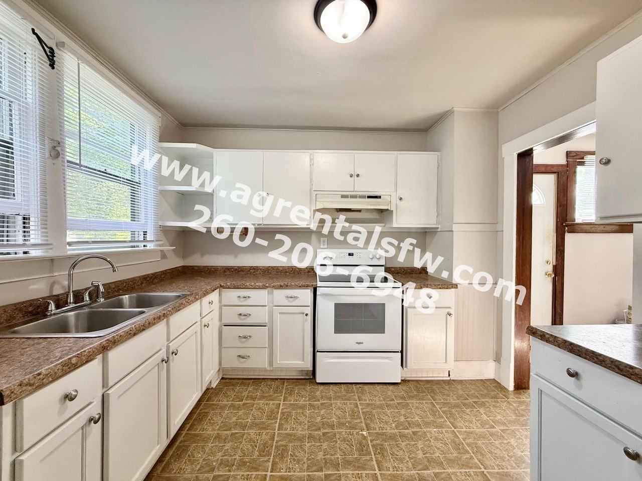 2921 Hoagland Ave - Photo 7 of 15