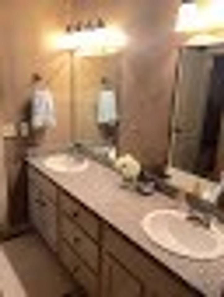 1301 Spriggs Ct - Photo 6 of 10