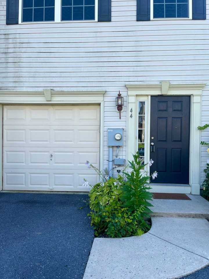 44 Milestone Ct - Photo 3 of 38