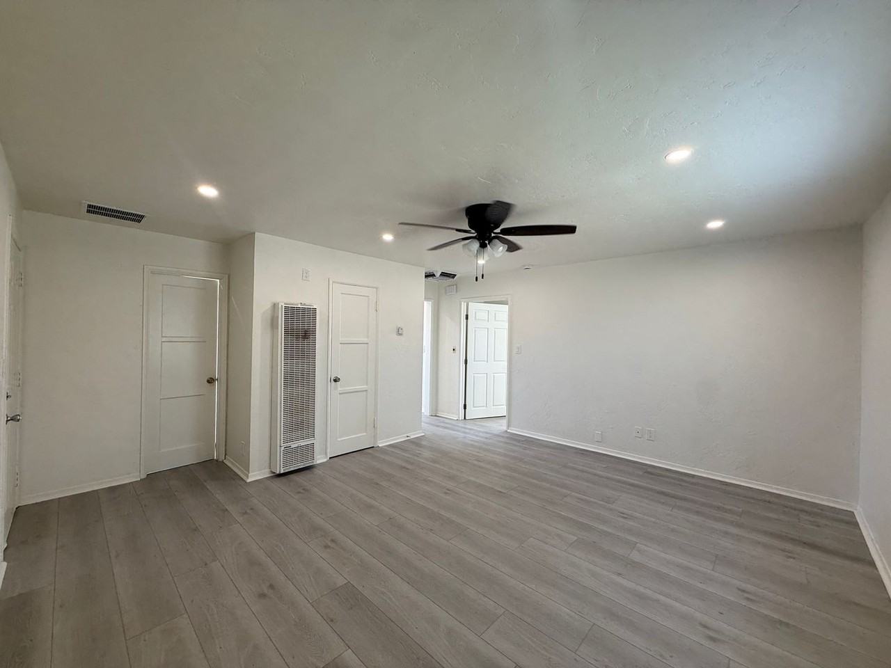 2634 Desert St #2632 - Photo 4 of 12