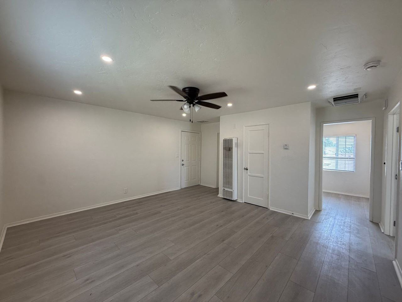2634 Desert St #2632 - Photo 6 of 12