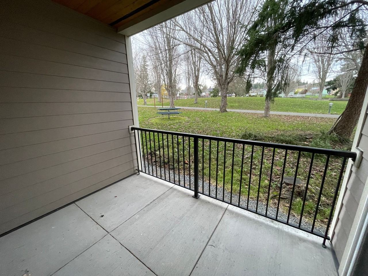 1109 29th St - Photo 7 of 21