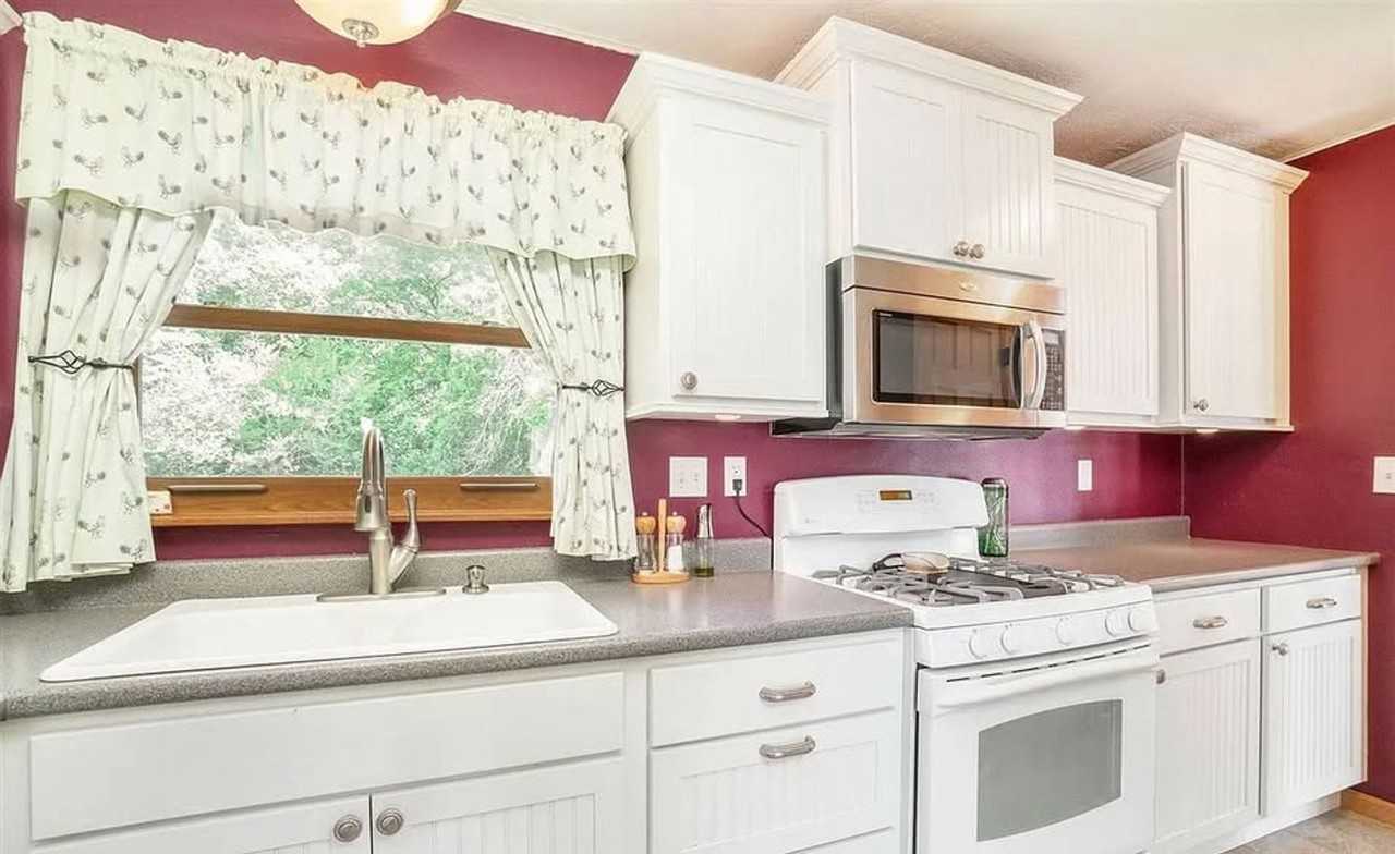 27097 S Cliff Ave - Photo 3 of 23